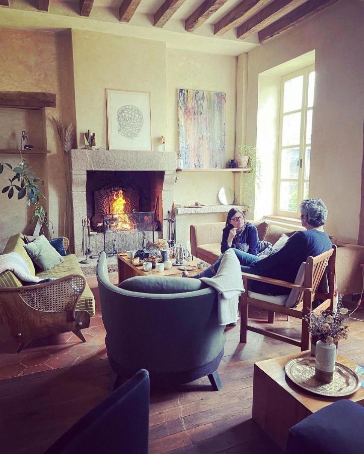 Maison D'Hotes La Doucelle Culture Et Bien-Etre Lignieres-Orgeres ภายนอก รูปภาพ