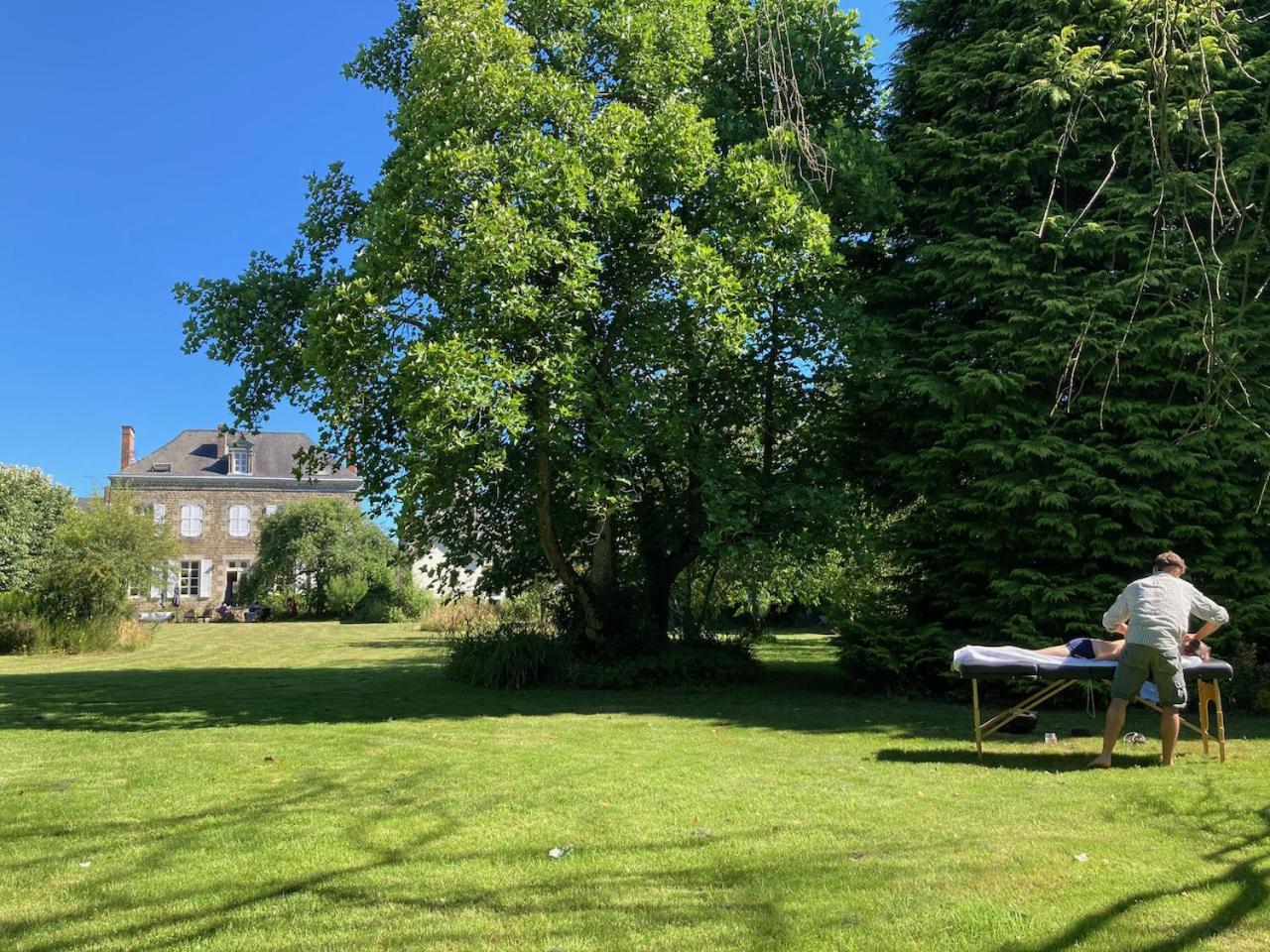 Maison D'Hotes La Doucelle Culture Et Bien-Etre Lignieres-Orgeres ภายนอก รูปภาพ