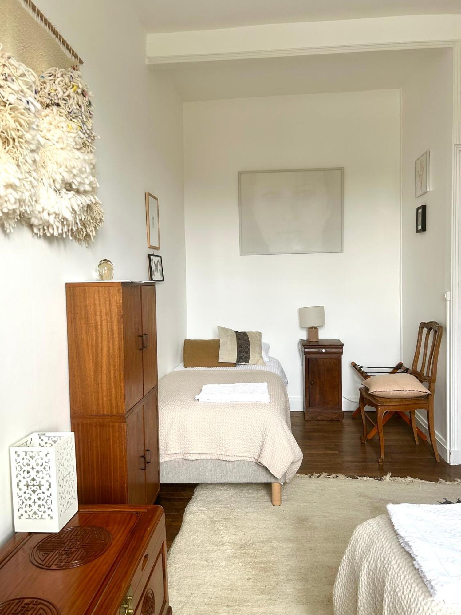 Maison D'Hotes La Doucelle Culture Et Bien-Etre Lignieres-Orgeres ภายนอก รูปภาพ